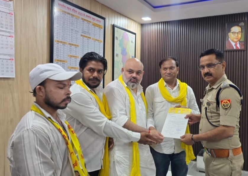 एआईएमआईएम अध्यक्ष शौकत अली द्वारा राजा सुहैलदेव को लूटेरा कहने पर सुहैलदेव भारतीय समाज पार्टी का गुस्सा फूट पड़ा।